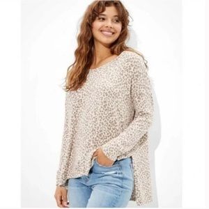 American Eagle | Cheetah Split Side Long Sleeve